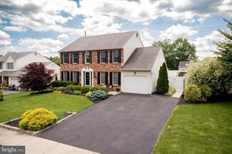 237 Heatherfield Dr, Souderton, PA 18964