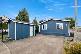 7842 SE Lindy Ln, Portland, OR 97206