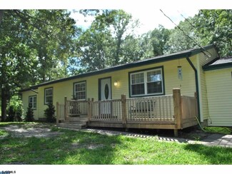 136 Tuckahoe Rd, Estell Manor, NJ 08319