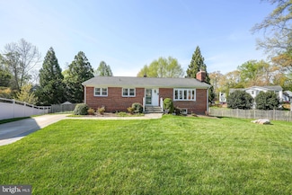 6731 Crest Place, Falls Church, VA 22046