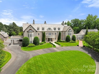 1067 E Kent Rd, Winston Salem, NC 27104