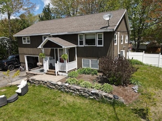 134 Minuteman Dr, Millinocket, ME 04462
