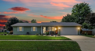 3101 Ladue Dr, Champaign, IL 61822