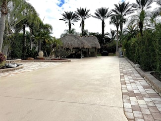 13 NW Boundary Dr, Port St. Lucie, FL 34986