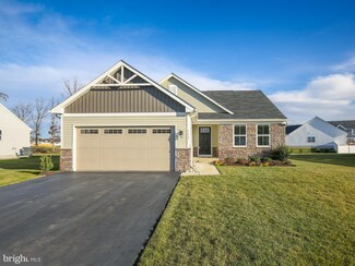 753 Switchgrass Ct, Bunker Hill, WV 25413