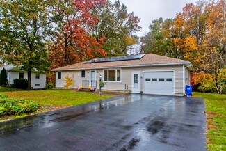 49 Overlook Dr, Easthampton, MA 01027