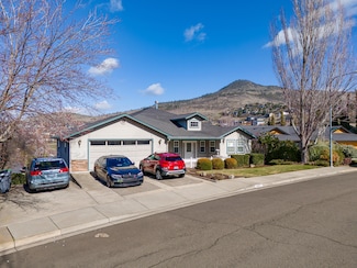 4171 Tamarack Dr, Medford, OR 97504