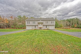 202 N Nassau Rd, Averill Park, NY 12018