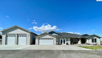 223108 E Perkins Rd, Kennewick, WA 99337