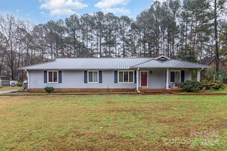 8112 Pine Lake Rd, Denver, NC 28037