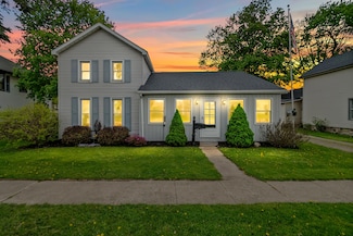 110 W Leigh St, Homer, MI 49245