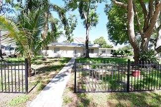 7684 Oakhurst Rd, Seminole, FL 33776