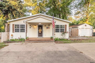 201 Willowbrook Ave, Tyler, TX 75702