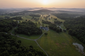 6180 SE Tater Peeler Rd, Lebanon, TN 37090