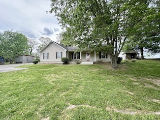 4721 Highway 52 E, La Fayette, TN 37083