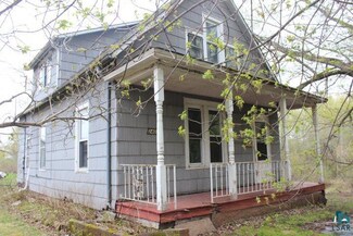 2407 E 10th St, Superior, WI 54880