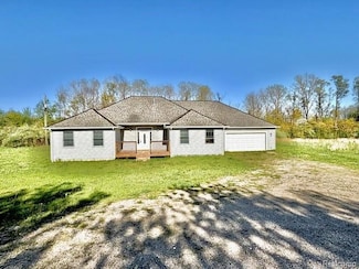 2095 M 140, Benton Harbor, MI 49022