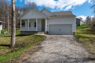 3062 Apple Valley Dr, Howard, OH 43028