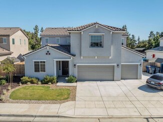 6221 E Flint Way, Fresno, CA 93727