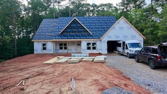 236 Lakecrest Dr NE, Milledgeville, GA 31061
