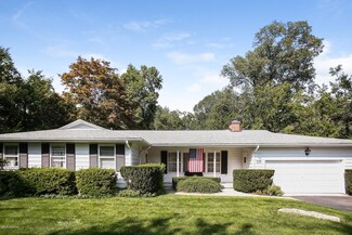 27 Mimosa Dr, Cos Cob, CT 06807