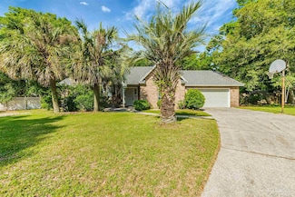 2727 Chickering Rd, Pensacola, FL 32514