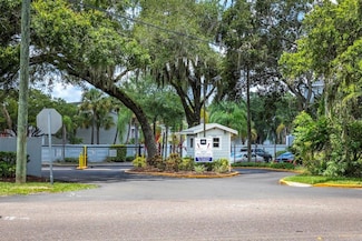 7124 Waterside Dr Unit 206, Tampa, FL 33617