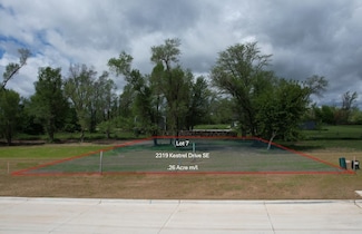 2319 Kestrel Dr SE, Cedar Rapids, IA 52403