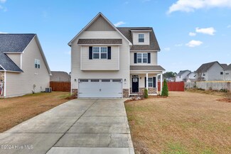 402 Sea Buoy Ln, Sneads Ferry, NC 28460