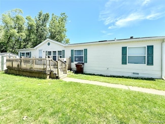 293 Westfield Dr, Erie, MI 48133