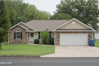 1613 S Oronogo St, Webb City, MO 64870