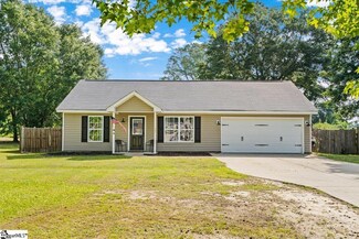 107 Laura Jane Ln, Gray Court, SC 29645