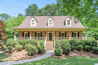 4021 Meadowood Dr, Birmingham, AL 35242