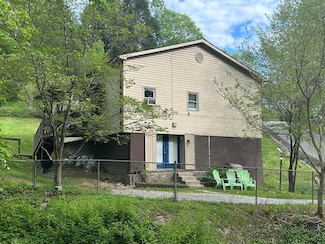 13 Mason Hill Rd, Pineville, KY 40977