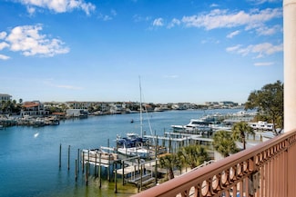 724 Harbor Blvd Unit 101 & 201, Destin, FL 32541