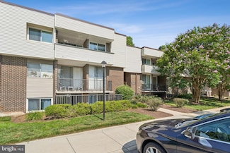 10248 Prince Place Unit 23-203, Upper Marlboro, MD 20774