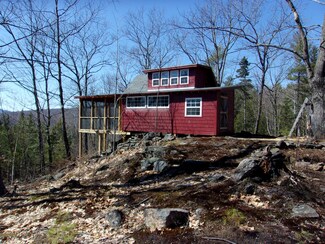 40 Andrews Dr, Hartford, ME 04220