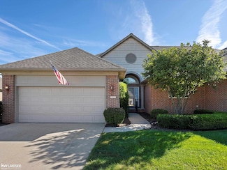 33855 Au Sable Dr Unit 8, Chesterfield, MI 48047