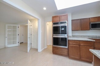 814 E Mitchell Dr, Tucson, AZ 85719