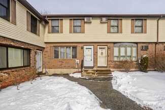 340 Dale St Unit L, Chicopee, MA 01013