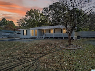 290 Woodard Ave, Eastaboga, AL 36260