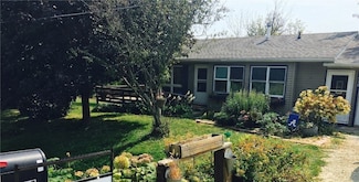 420 Knoll St, Anamosa, IA 52205