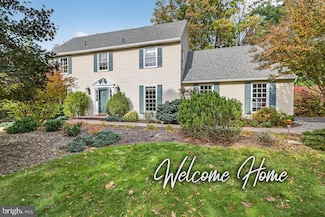 4 Locke Ct, Ewing, NJ 08628