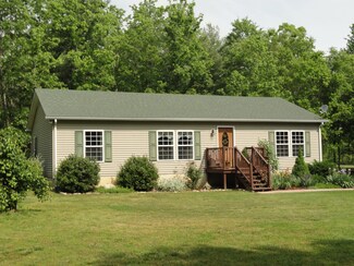 121 Tall Oaks Ln, Clifton Forge, VA 24422
