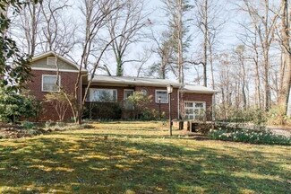 5609 Sunrise Dr, Knoxville, TN 37919