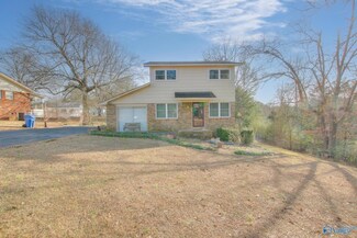 1616 Woodmont St SW, Hartselle, AL 35640