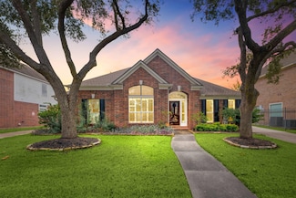 3226 Shadywind Dr, Houston, TX 77082