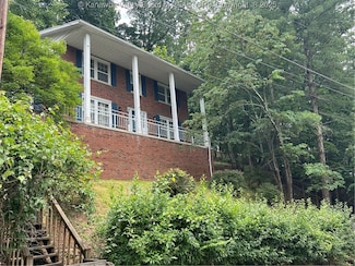 938 Harmony Ln, Charleston, WV 25303