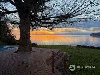10332 Marine View Dr, Mukilteo, WA 98275