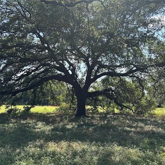 2477 W Highway 159, La Grange, TX 78945